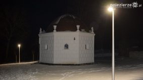 Kaplica rodziny Lange nocą - zdjęcie 3