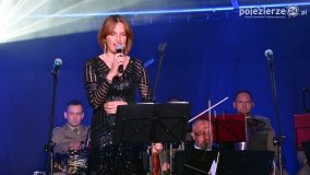 W Łabiszynie zagościła moda i pieśń z czasów II wojny światowej - zdjęcie 32