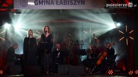 W Łabiszynie zagościła moda i pieśń z czasów II wojny światowej - zdjęcie 29