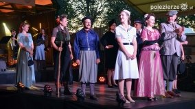 W Łabiszynie zagościła moda i pieśń z czasów II wojny światowej - zdjęcie 27