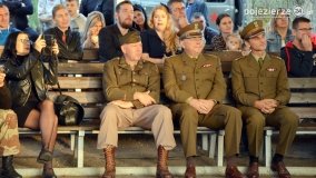 W Łabiszynie zagościła moda i pieśń z czasów II wojny światowej - zdjęcie 19