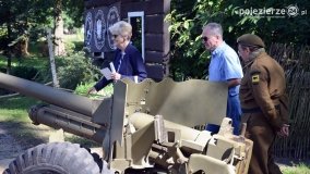 W Łabiszynie zagościła moda i pieśń z czasów II wojny światowej - zdjęcie 5