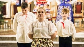Dzieci z Budzynia oczarowały barcińskich parafian - zdjęcie 14