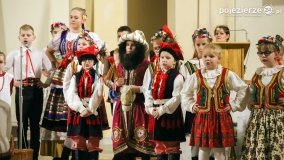 Dzieci z Budzynia oczarowały barcińskich parafian - zdjęcie 13