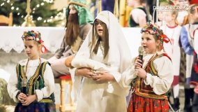 Dzieci z Budzynia oczarowały barcińskich parafian - zdjęcie 8