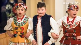 Dzieci z Budzynia oczarowały barcińskich parafian - zdjęcie 6
