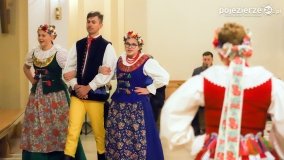 Dzieci z Budzynia oczarowały barcińskich parafian - zdjęcie 5