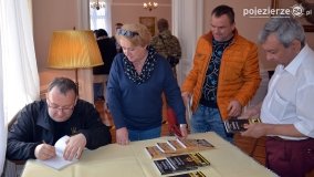 Turyści oczarowani pałacem w Zakrzewie! - zdjęcie 86