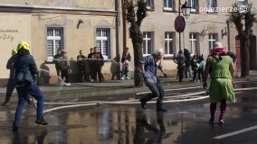 „Pochód z Niedźwiedziem” w Czerniejewie - zdjęcie 77