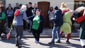 „Pochód z Niedźwiedziem” w Czerniejewie - zdjęcie 69