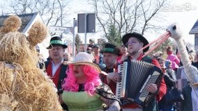 „Pochód z Niedźwiedziem” w Czerniejewie - zdjęcie 47