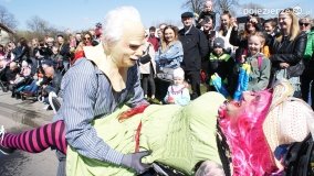 „Pochód z Niedźwiedziem” w Czerniejewie - zdjęcie 42