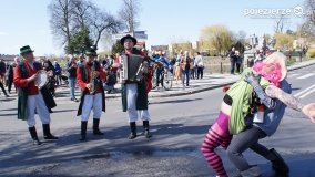 „Pochód z Niedźwiedziem” w Czerniejewie - zdjęcie 39