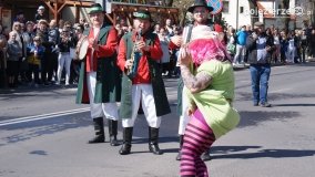 „Pochód z Niedźwiedziem” w Czerniejewie - zdjęcie 28