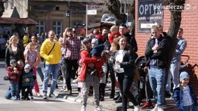 „Pochód z Niedźwiedziem” w Czerniejewie - zdjęcie 26