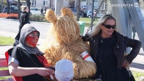 „Pochód z Niedźwiedziem” w Czerniejewie - zdjęcie 22