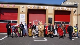 „Pochód z Niedźwiedziem” w Czerniejewie - zdjęcie 5