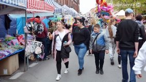 Jarmark Świętowojciechowy odwiedzają tłumy gnieźnian i turystów - zdjęcie 131