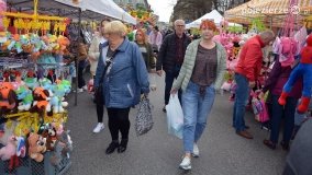 Jarmark Świętowojciechowy odwiedzają tłumy gnieźnian i turystów - zdjęcie 114