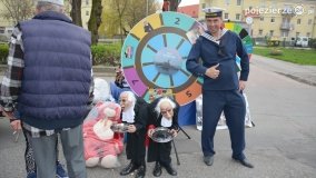 Jarmark Świętowojciechowy odwiedzają tłumy gnieźnian i turystów - zdjęcie 110