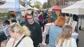 Jarmark Świętowojciechowy odwiedzają tłumy gnieźnian i turystów - zdjęcie 105