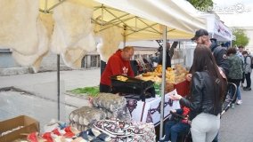 Jarmark Świętowojciechowy odwiedzają tłumy gnieźnian i turystów - zdjęcie 69