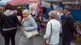 Jarmark Świętowojciechowy odwiedzają tłumy gnieźnian i turystów - zdjęcie 27