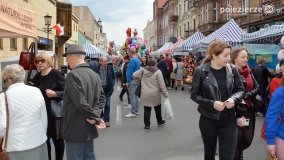 Jarmark Świętowojciechowy odwiedzają tłumy gnieźnian i turystów - zdjęcie 22