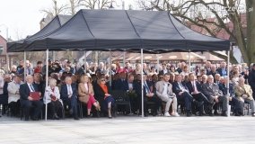 W Rogoźnie odsłonięto pomnik króla Przemysła II - zdjęcie 44