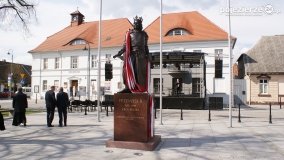 W Rogoźnie odsłonięto pomnik króla Przemysła II - zdjęcie 4