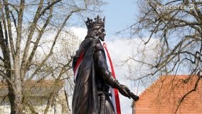 W Rogoźnie odsłonięto pomnik króla Przemysła II - zdjęcie 3