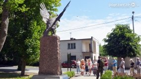 Poznali skarby i tajemnice Zdziechowy - zdjęcie 27