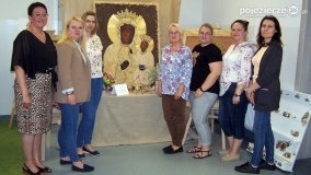 Dzieła tworzone z pasją i sercem! Niecodzienna wystawa w bibliotece w Zdziechowie! - zdjęcie 30