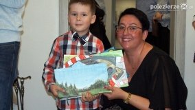 Dzieła tworzone z pasją i sercem! Niecodzienna wystawa w bibliotece w Zdziechowie! - zdjęcie 26