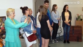 Dzieła tworzone z pasją i sercem! Niecodzienna wystawa w bibliotece w Zdziechowie! - zdjęcie 5