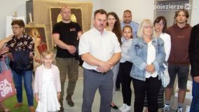 Dzieła tworzone z pasją i sercem! Niecodzienna wystawa w bibliotece w Zdziechowie! - zdjęcie 3