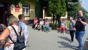 Seniorzy z Poznania zwiedzali Niechanowo - zdjęcie 43