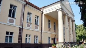 Seniorzy z Poznania zwiedzali Niechanowo - zdjęcie 15