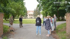 Poznali sekrety kościoła i pałacu w Niechanowie - zdjęcie 5