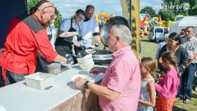 Degustacje, muzyka i miód w Barcinie - zdjęcie 16