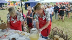 Degustacje, muzyka i miód w Barcinie - zdjęcie 13