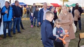 Obfite Dożynki Gminy Gniezno! Obfite artystycznie i kulinarnie! - zdjęcie 100