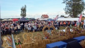 Obfite Dożynki Gminy Gniezno! Obfite artystycznie i kulinarnie! - zdjęcie 35