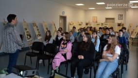 Unikatowa wystawa o Stanisławie Walasiewicz w bibliotece w Zdziechowie! - zdjęcie 32