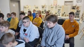 Unikatowa wystawa o Stanisławie Walasiewicz w bibliotece w Zdziechowie! - zdjęcie 21