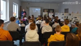 Unikatowa wystawa o Stanisławie Walasiewicz w bibliotece w Zdziechowie! - zdjęcie 16