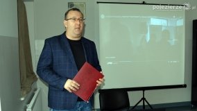 Unikatowa wystawa o Stanisławie Walasiewicz w bibliotece w Zdziechowie! - zdjęcie 15