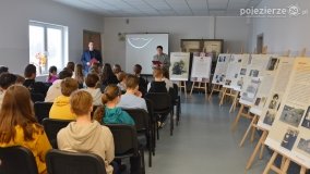 Unikatowa wystawa o Stanisławie Walasiewicz w bibliotece w Zdziechowie! - zdjęcie 13