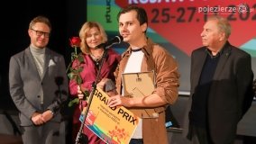 Gwiazdy filmowe zawitały do Barcina i odsłoniły Barcie - zdjęcie 32