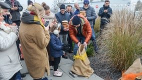 Gwiazdy filmowe zawitały do Barcina i odsłoniły Barcie - zdjęcie 19